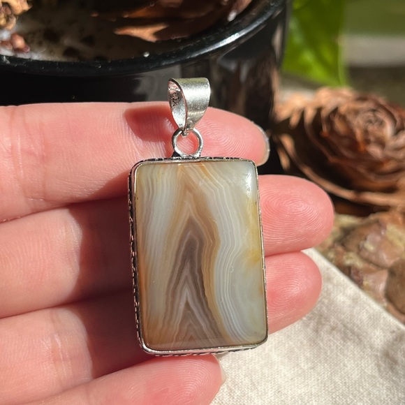 925 silver overlay rectangular Botswana agate pendant‎ - Picture 1 of 7